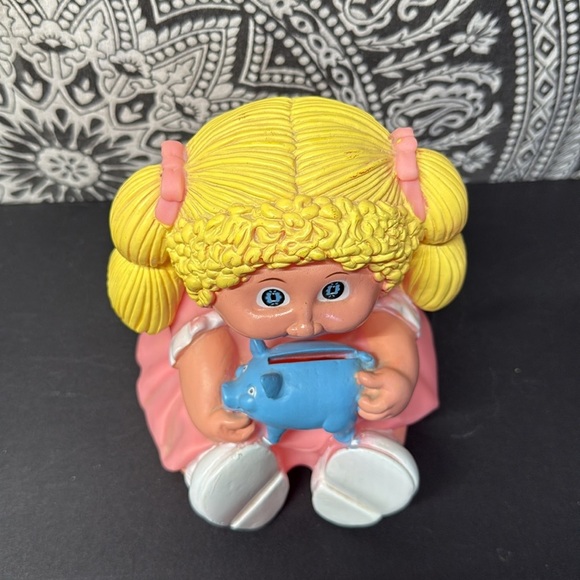 Vintage Cabbage Patch doll plastic piggy bank - Picture 2 of 8